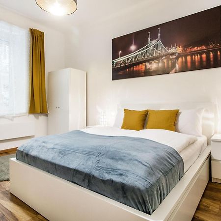 Quiet And Cozy Apartment Near The Danube Budapest Ngoại thất bức ảnh